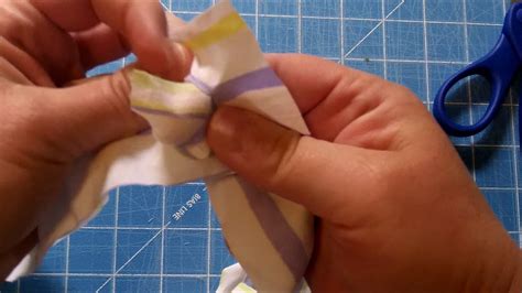 How To Attach Fabric For Rag Rug Youtube