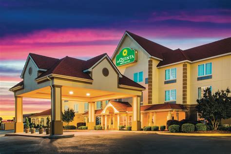 La Quinta Inn And Suites By Wyndham Russellville Russellville Ar Hotels