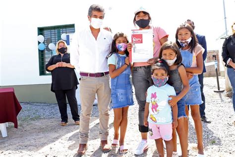 Noticia Familias De Capital Recibieron Viviendas Construidas Por