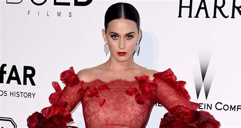 Katy Perry Breaks Twitter Record With 90 Million Followers Katy Perry Just Jared