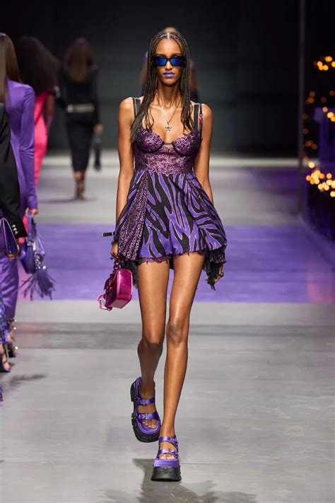 Versace Spring Ready To Wear Collection Vogue Artofit