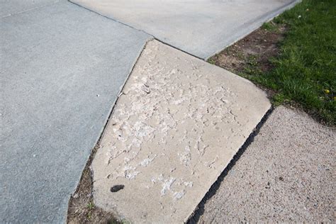 Know The Symptoms Of Concrete Issues