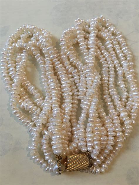 Vintage 1980s Seed Pearls Necklace Five Strings 57 7g Etsy Pearl Necklace Pearls Seed Pearl