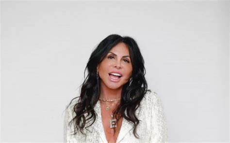 Gretchen Revela Ter Feito Cirurgia Ntima Vogue Celebridade