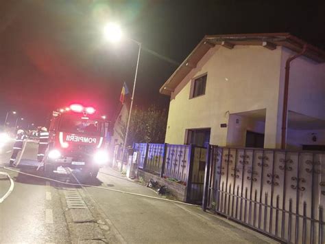 Floresti Incendiu Izbucnit In Baia Unui Case Interventia Pompierilor