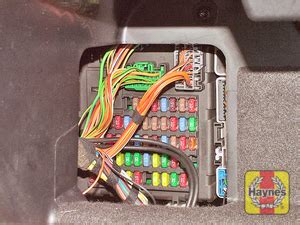 Fusebox And Diagnostic Socket Locations Jaguar X Type 2001 2011