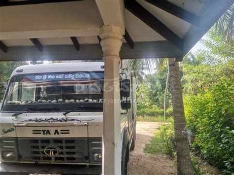Tata 2516 Used 2011 Diesel Rs 3000000 Sri Lanka
