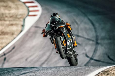 Ktm Rc C First Look Fast Facts Photos