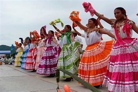 Trajes Típicos De Oaxaca Por Regiones Muy Interesante