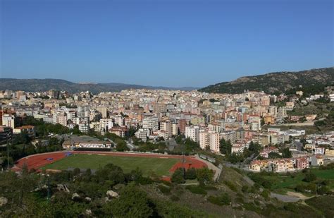 Veduta Della Citt Di Nuoro Sardegna Pleinair Campeggi E Villaggi In