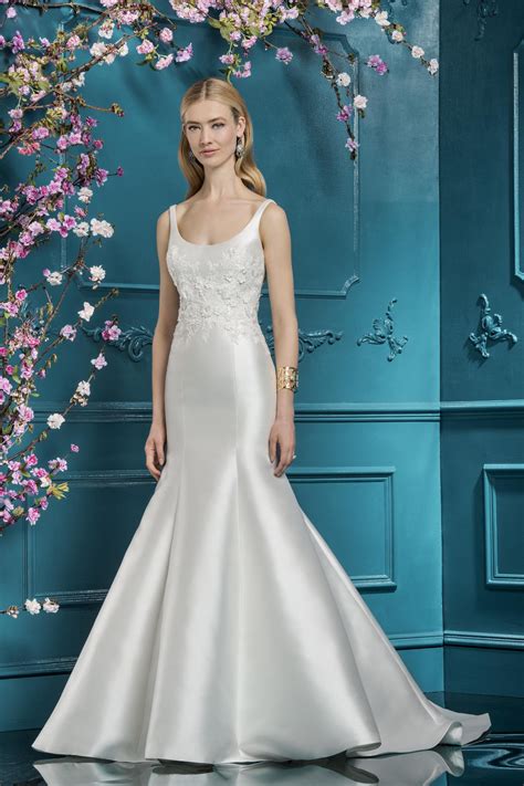 Wedding Dress From Ellis Bridals Hitched Co Uk