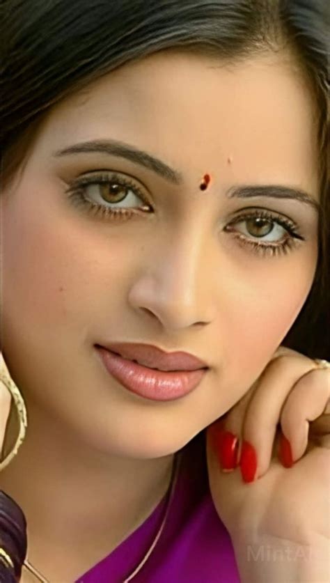 Pin By Bob Eberth On Pretty Beautiful Women Blonde Indian Eyes