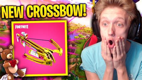 New Crossbow Is The Best Weapon In Fortnite Battle Royale New Valentines Update Youtube