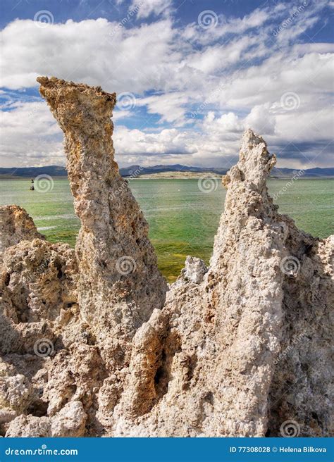 Rock Spires Mono Lake California Stock Photo Image Of Shoreline