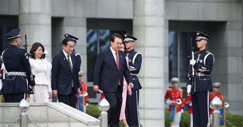 속보 기시다 日 총리 부부 용산 대통령실 도착공식 환영식서 국빈급 예우 조선비즈