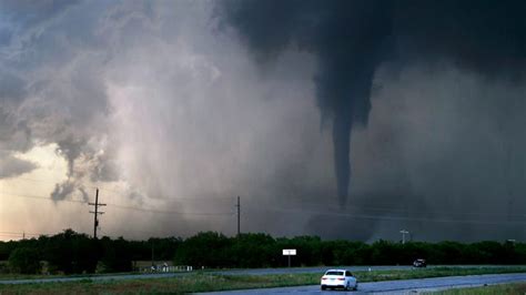 Severe Weather In Texas Tornadoes Evacuation Order Weekend Forecast