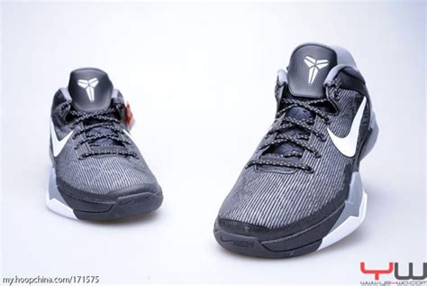 Nike Zoom Kobe Vii Black Grey White Detailed Images