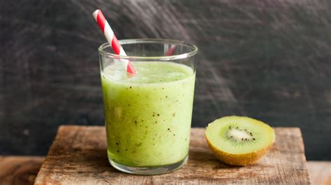 Conoce El Poderoso Jugo De Manzana Kiwi Y Frutos Secos Para Elevar Las