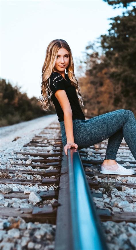 Girls Railroad Senior Poses