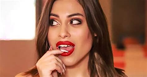 6 Hot Sexy Kiara Acosta Bikini Pics