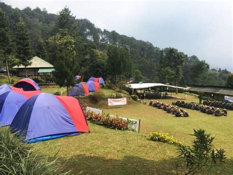 15 Tempat Camping Di Bogor Yang Seru Abis Blog Ruparupa