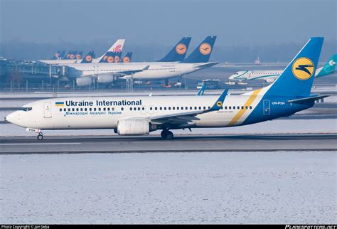 Ur Psh Ukraine International Airlines Boeing R Wl Photo By Jan