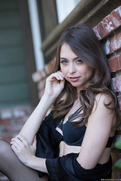 Picture Tagged With Skinny Brazzers Brunette Riley Reid