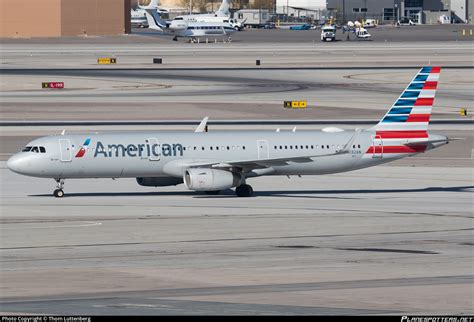 N An American Airlines Airbus A Wl Photo By Thom Luttenberg