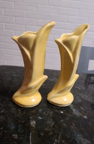 Vintage Mid Century Modern Pair Shawnee Art Pottery 1125 Yellow Bud Vases 5のebay公認海外通販｜セカイモン