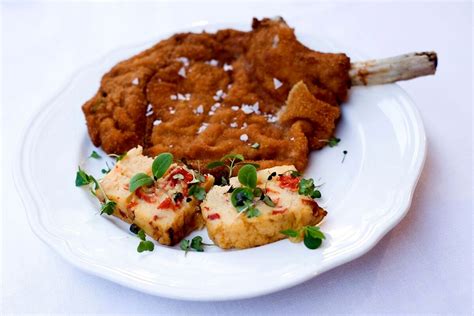 Dove Mangiare La Cotoletta Alla Milanese A Milano E I Prezzi