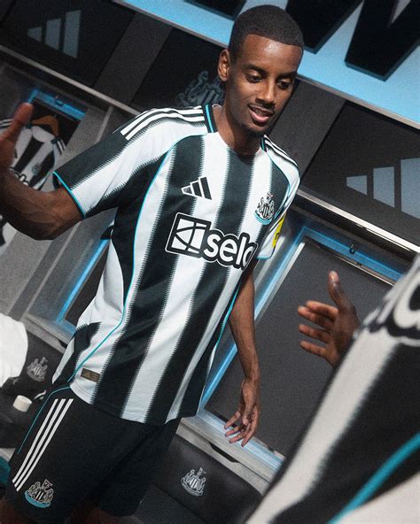 Nova camisa titular do Newcastle United 2025-2026 adidas » Mantos do