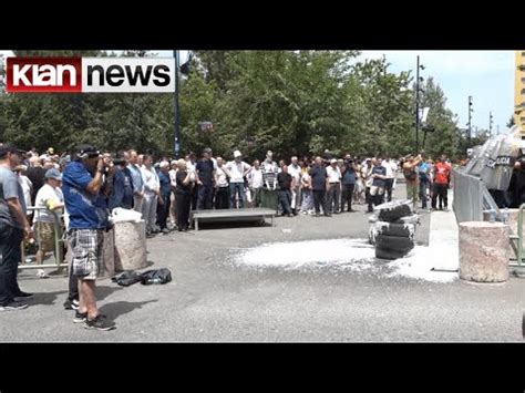 Klan News Opozita proteston para bashkisë së Tiranës YouTube