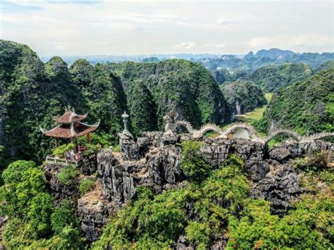 Mua Cave The Great Wall Of Vietnam In Ninh Binh Province Vietnam Online