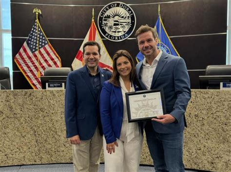 Cortesía Eduardo Orozco Recibió un reconocimiento por la ciudad de Doral