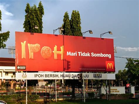 Papan Iklan McDonalds Di Seluruh Malaysia