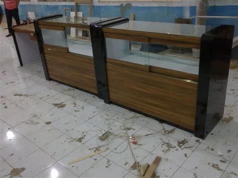 Etalasetokorotisekaliguspemanas 1468×1101 Papan Kayu