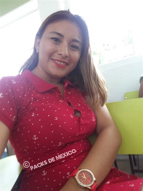 Lulu Estrella Cacalchen Yucatán Sexy Milf Enseñando Sus Ricas Tetas Packs de México