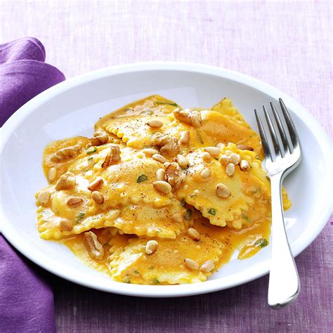 Cheese Ravioli With Pumpkin Alfredo Sauce Recipe Taste Of Home