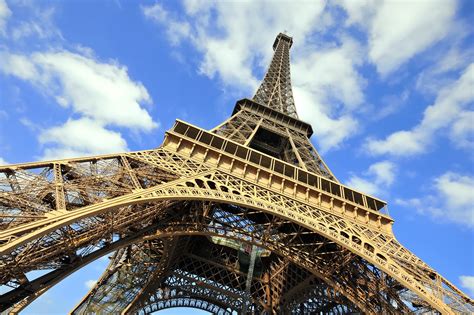 Eiffel Tower in Paris - Paris' Most Iconic and Romantic Landmark – Go ...