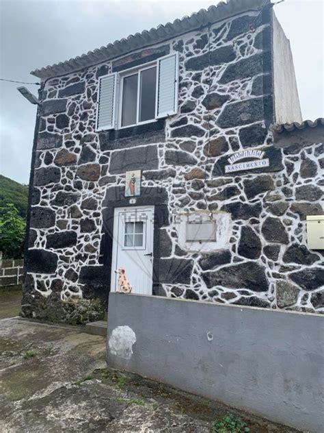 Casa ou moradia à venda em São Miguel do Rio Torto e Rossio ao Sul do