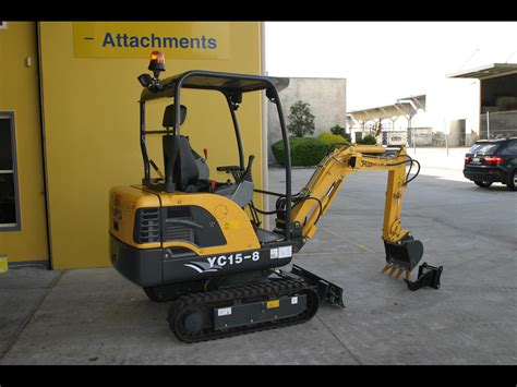 Yuchai Yc Mini Excavator With Buckets For Sale