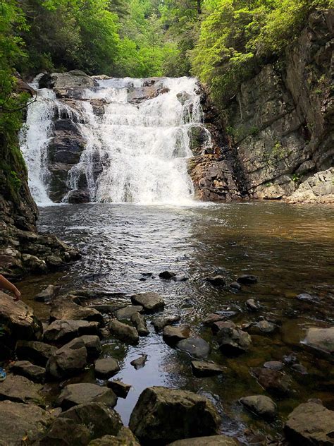 Laurel falls in Tennessee! It’s so beautiful this time of year. : r/Outdoors