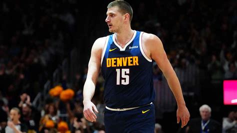 Jokic Se Apunta Un Triple Doble Y Los Nuggets Frenan A Morant Y Los