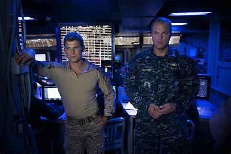 The Last Ship Photo Adam Baldwin Travis Van Winkle 156 Sur 200