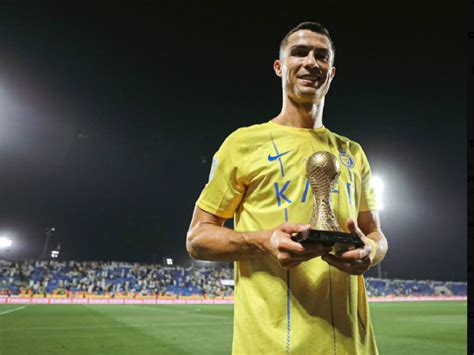 Cristiano Ronaldo Quelle Est La Signification De Ce Trophée Reçu Par La Star En Coupe Arabe