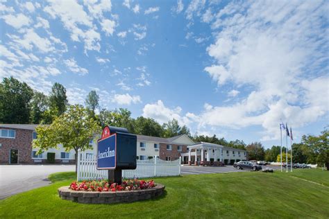 AmericInn by Wyndham Petoskey | Petoskey, MI Hotels