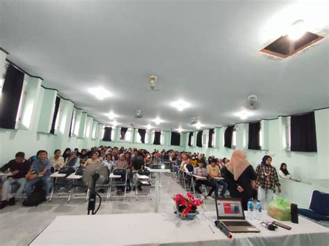 Seminar Keuangan Simuda Bersama Pt Bsi Tbk Cabang Ambon Itb Stikom Ambon