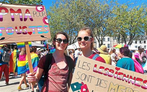 Un millier de participants à la Marche des fiertés dans les rues de