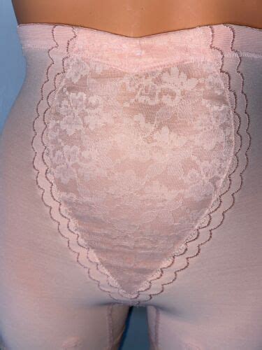 Vanity Fair ~ Vtg 60s 70s ~ Salmon Pink ~ Lace Tulip Girdle Panties