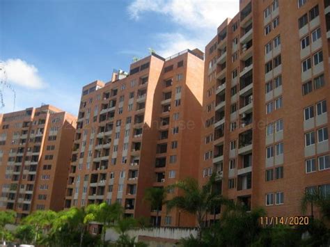 Apartamento En Venta En Colinas De La Tahona Caracas Miapartaco